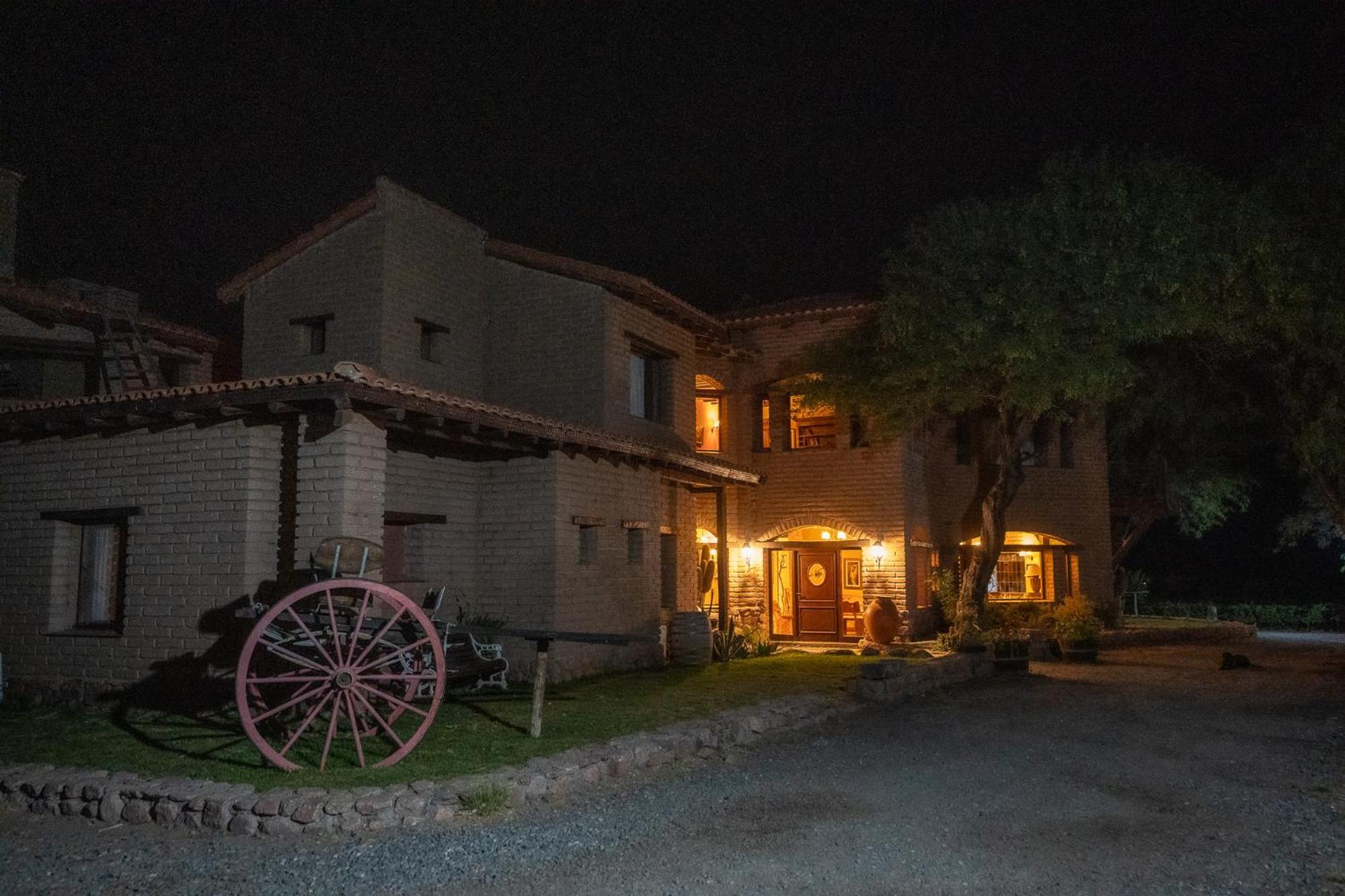 La Casa De La Bodega - Wine Boutique Hotel Cafayate Luaran gambar